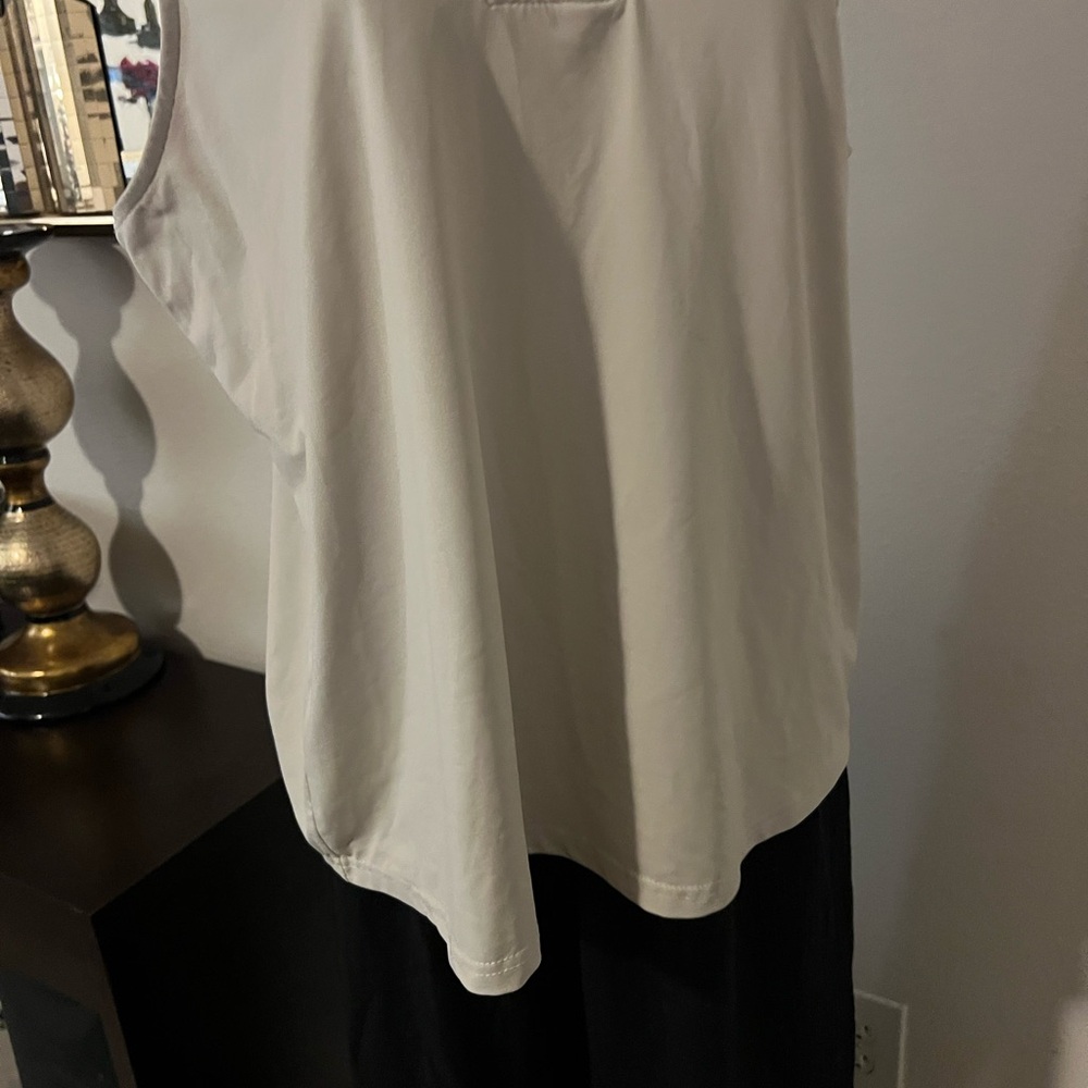 Lulu-B Sleeveless Ruffle V-Neck Blouse - Cream - Picture 3 of 6